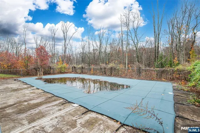 $689,000 | 91 Rhyan Drive, Unit 91, Parsippany, NJ 07054