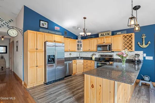 $535,000 | 70 Island View Road, Colonie, NY 12047