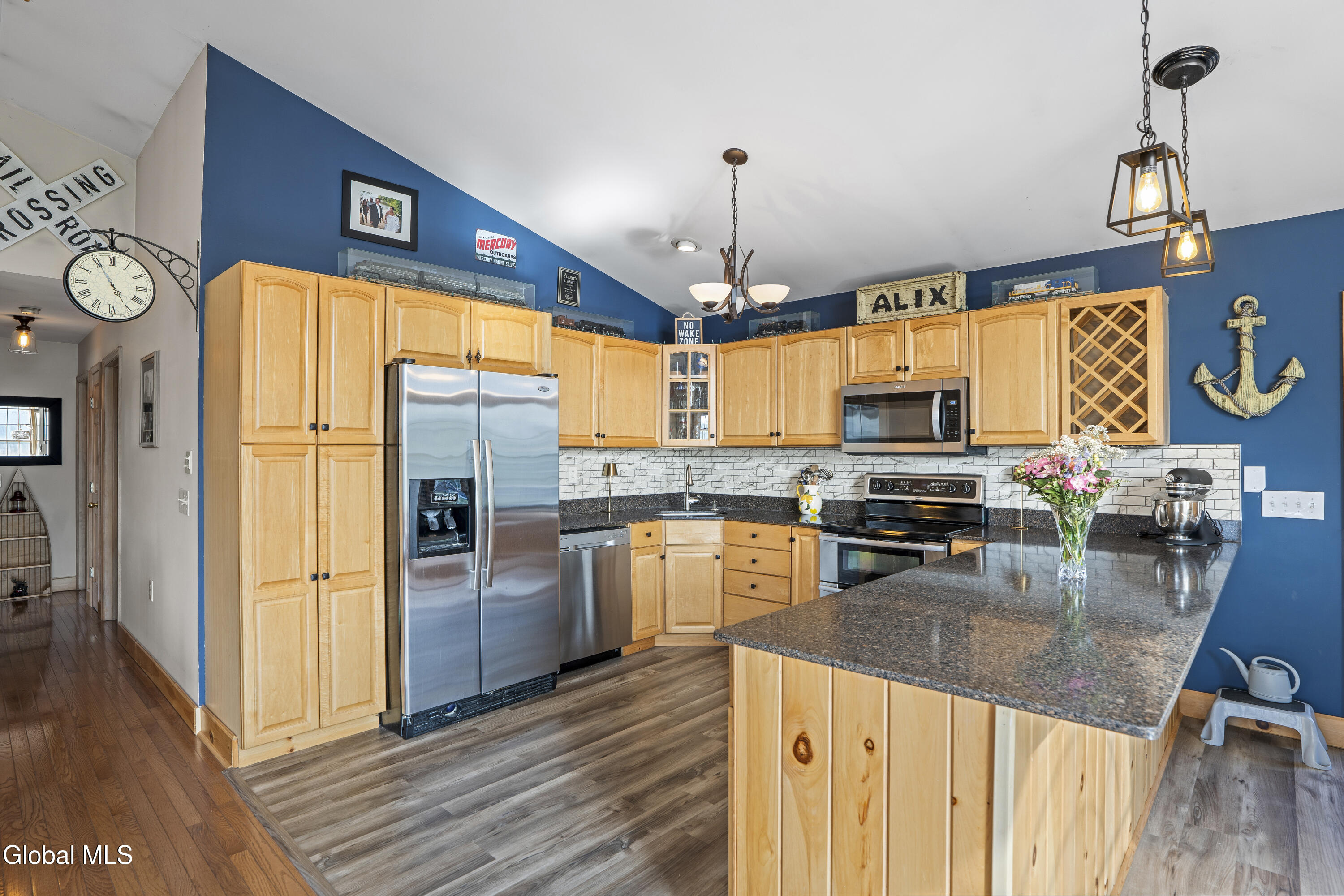 70 Island View Road Cohoes, NY 12047 - Photo 19 of 37 Kitchen