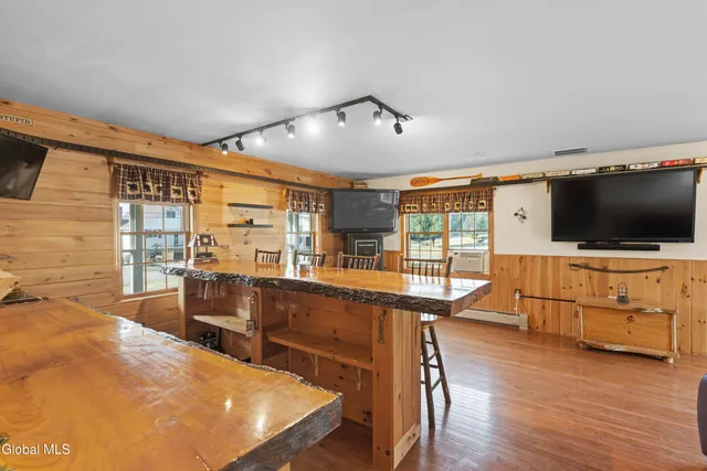 $535,000 | 70 Island View Road, Colonie, NY 12047