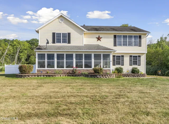 $535,000 | 70 Island View Road, Colonie, NY 12047