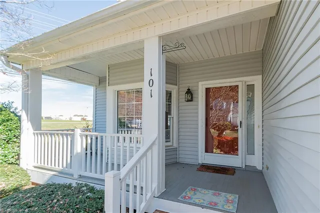 $2,100 | 101 St Charles Court, Kernersville, NC 27284
