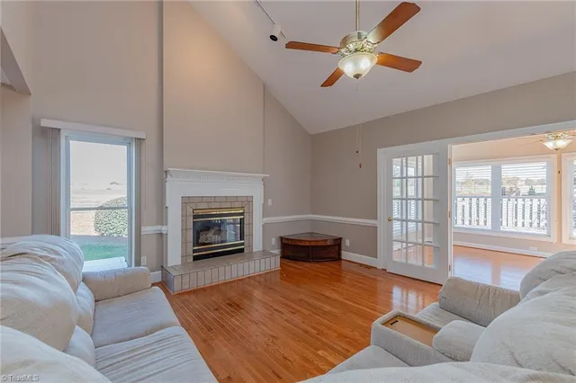 $2,100 | 101 St Charles Court, Kernersville, NC 27284