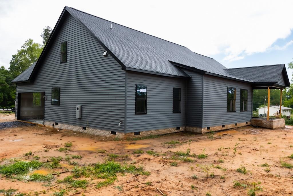 387 Vernon Road Reidsville, NC 27320 - Photo 6 of 11
