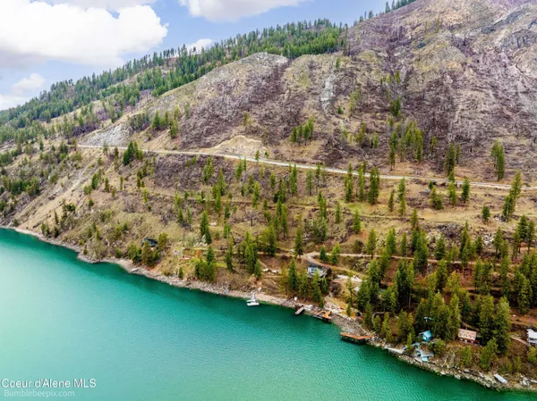 $515,000 | 18958 East Scenic Bay Drive, Bayview, ID 83803