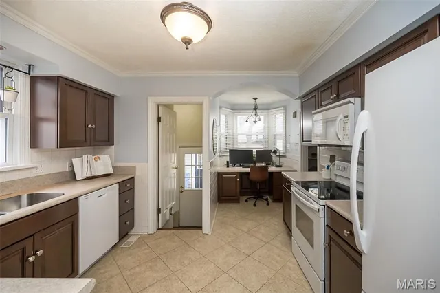 $265,000 | 1475 St Catherine Street, Florissant, MO 63033