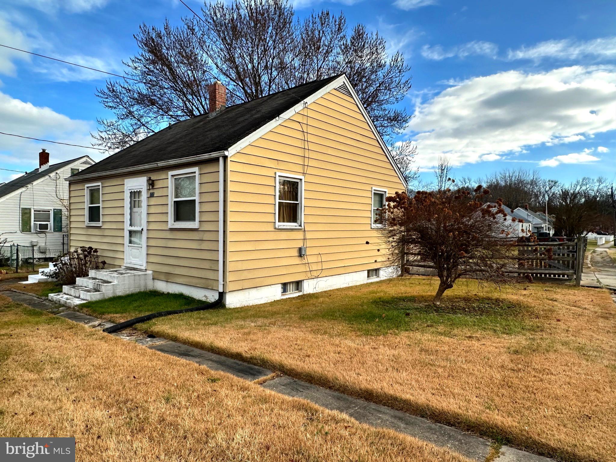1713 Middleborough Road Essex, MD 21221 - Photo 1 of 20 Gallery Image 1
