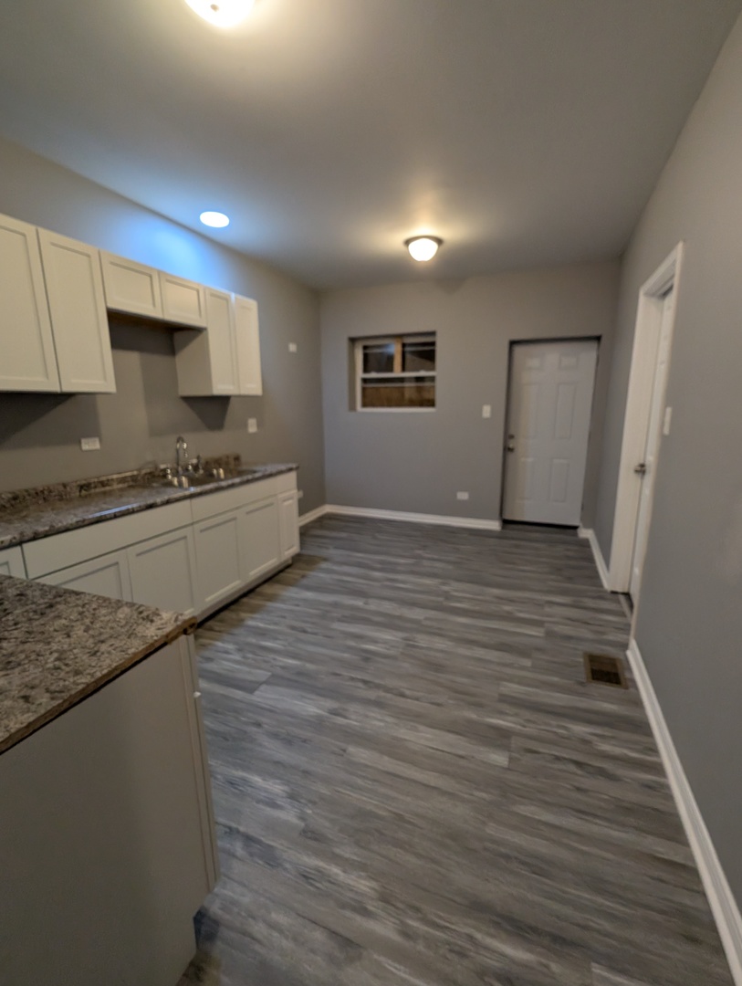 7121 South Perry Avenue Chicago, IL 60621 - Photo 10 of 13