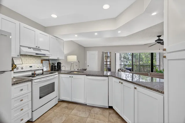 $289,000 | 1605 Highway 1, Unit 202V6, Jupiter, FL 33477