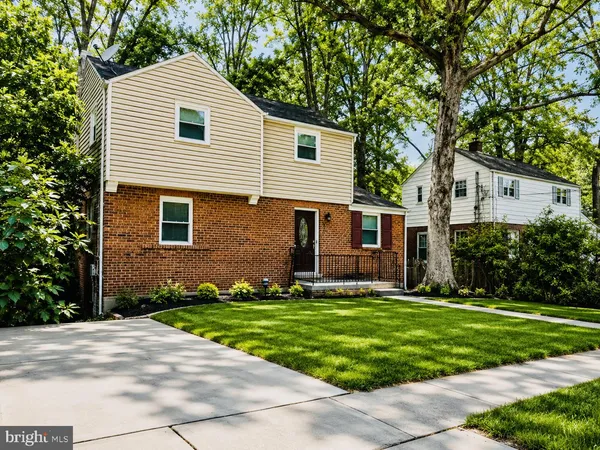 $2,875 | 2500 Lake Avenue, Landover, MD 20785