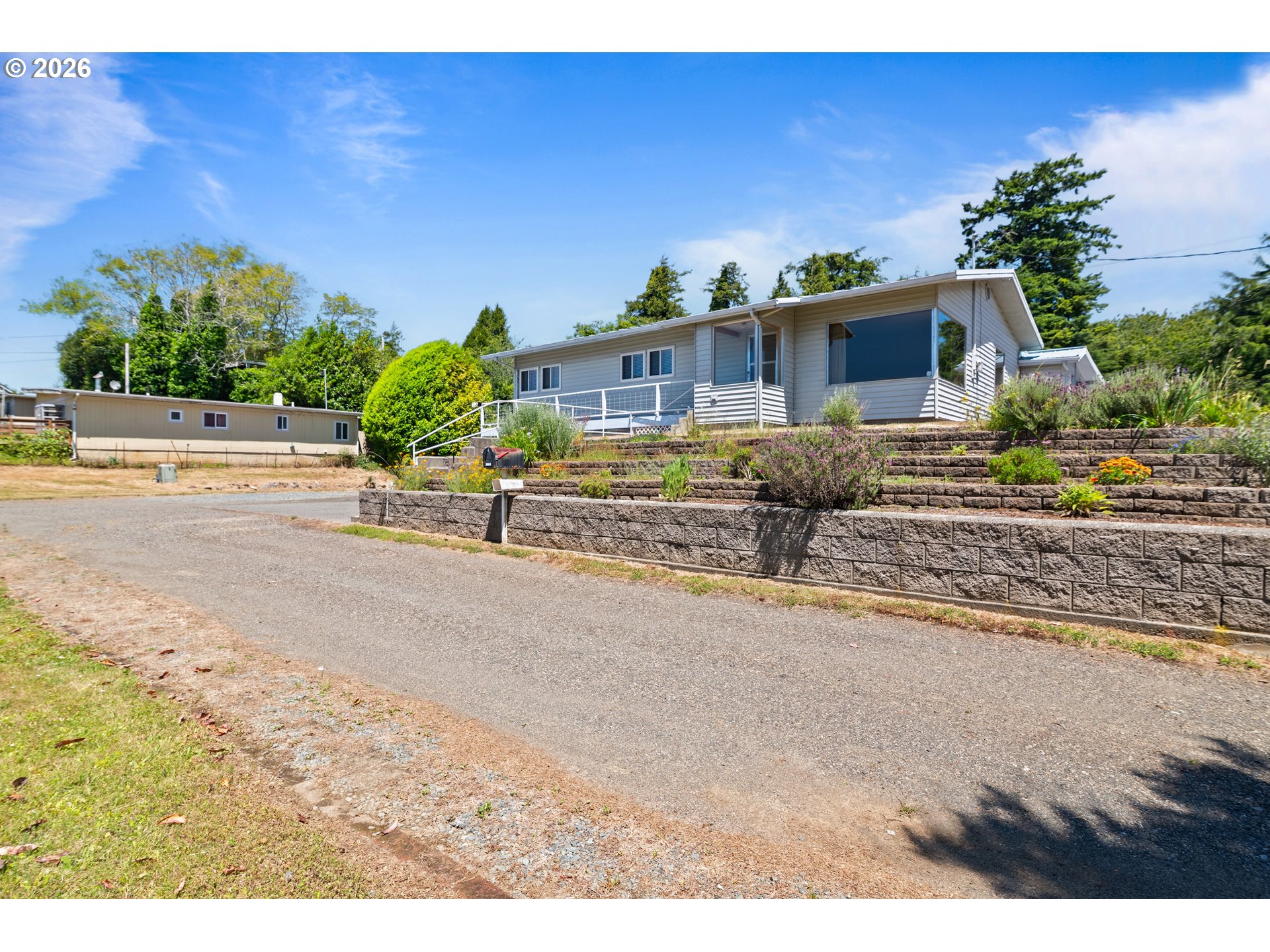 63533 Flanagan Road Coos Bay, OR 97420 - Photo 38 of 43