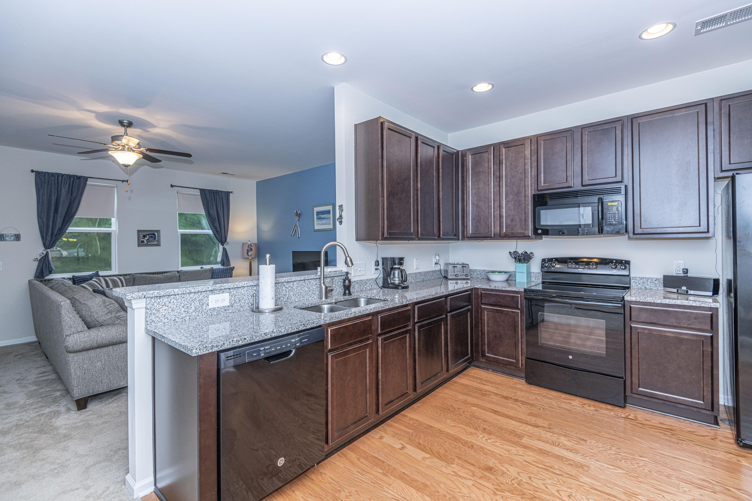 339 Flyway Road Goose Creek, SC 29445 - Photo 2 of 4 DSC_9942
