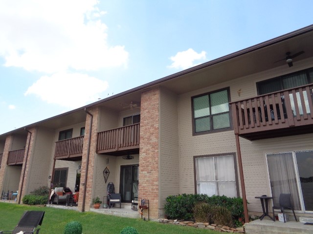 801 River Road, Unit 104E Montgomery, TX 77356 - Photo 3 of 18