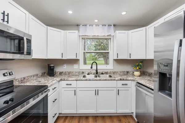 $239,900 | 163 Walnut Street, Unit 3, Oregon, WI 53575