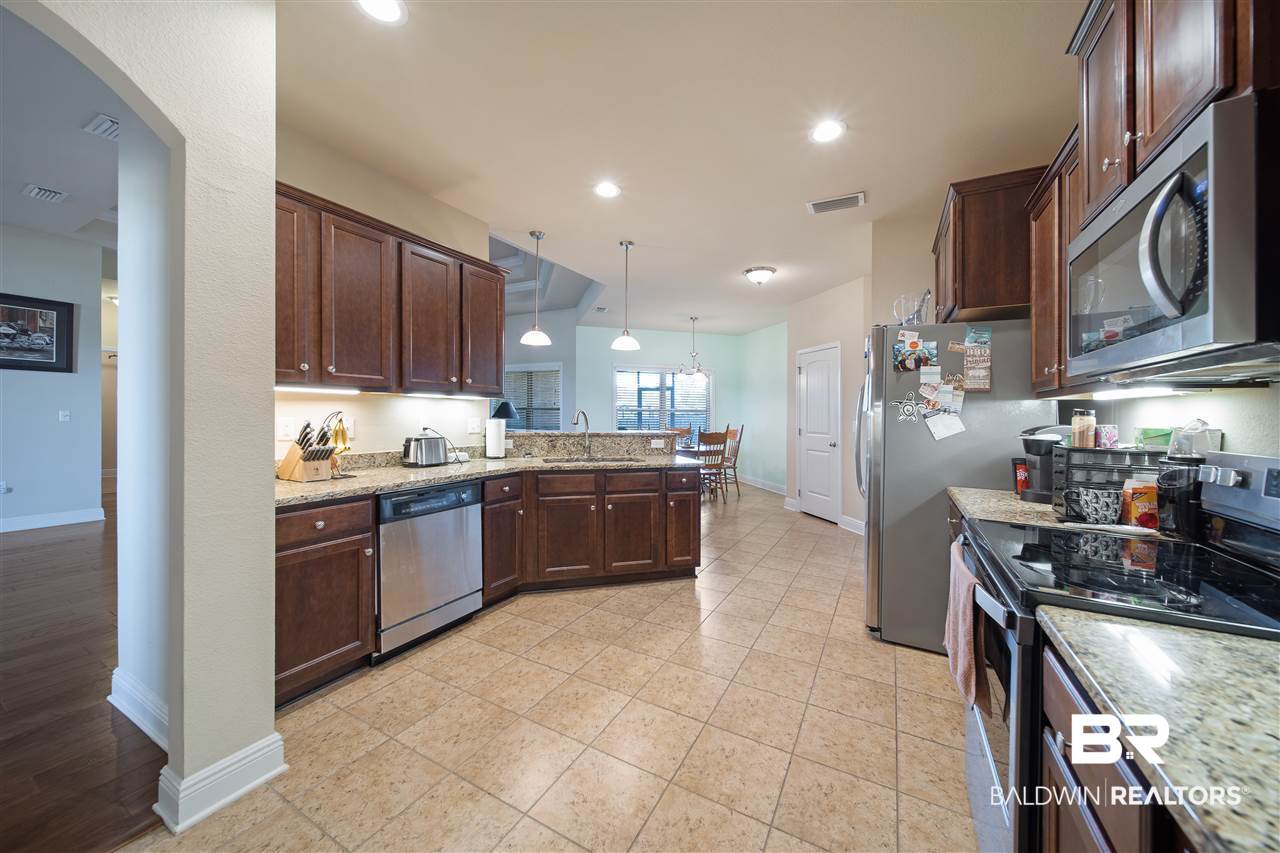 1042 Tampa Avenue Foley, AL 36535 - Photo 10 of 37