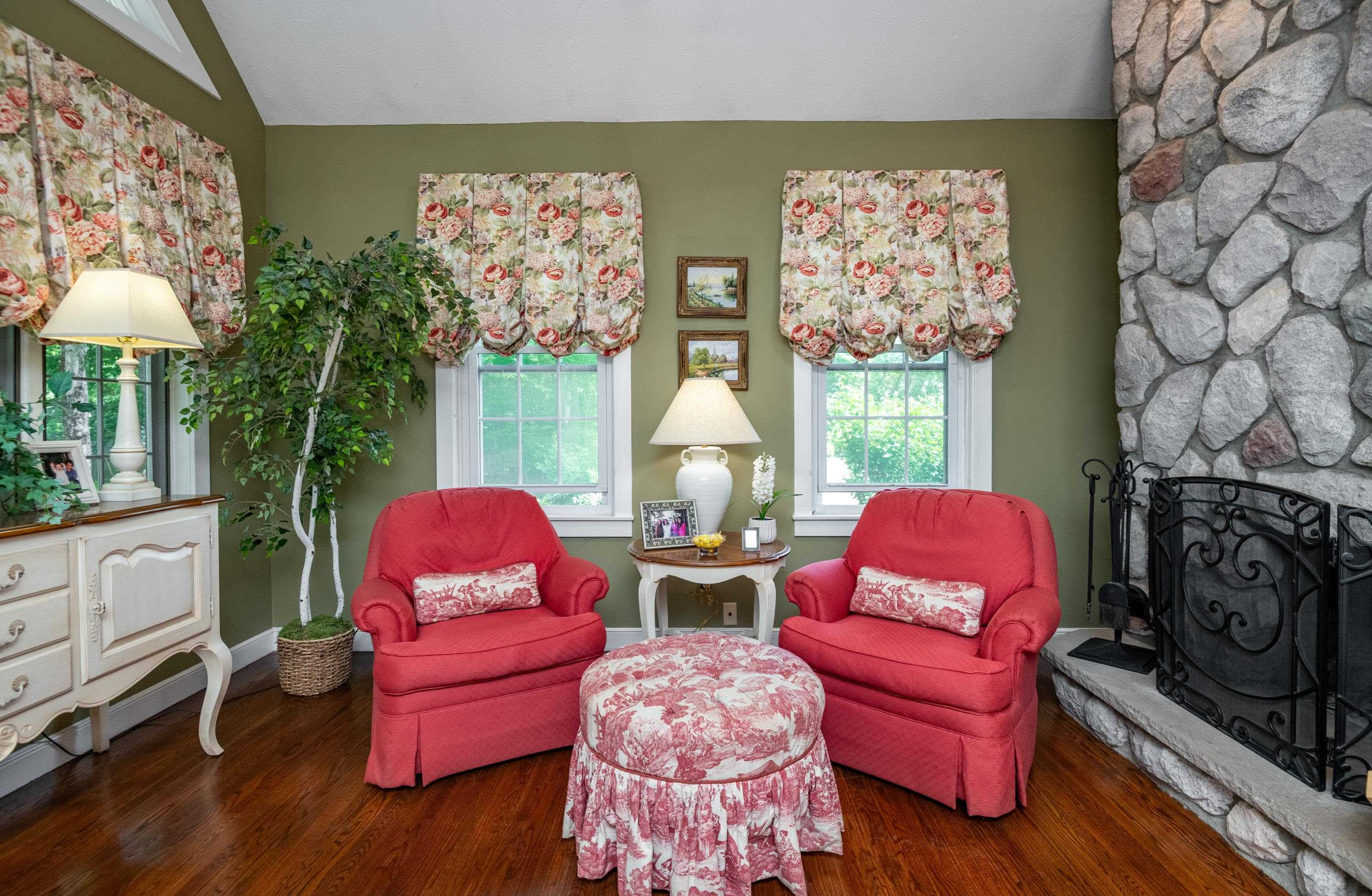 8 Coventry Lane Derry, NH 03038 - Photo 22 of 60