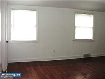 10 Johns Road Cheltenham, PA 19012 - Photo 6 of 10 Bedroom - Main