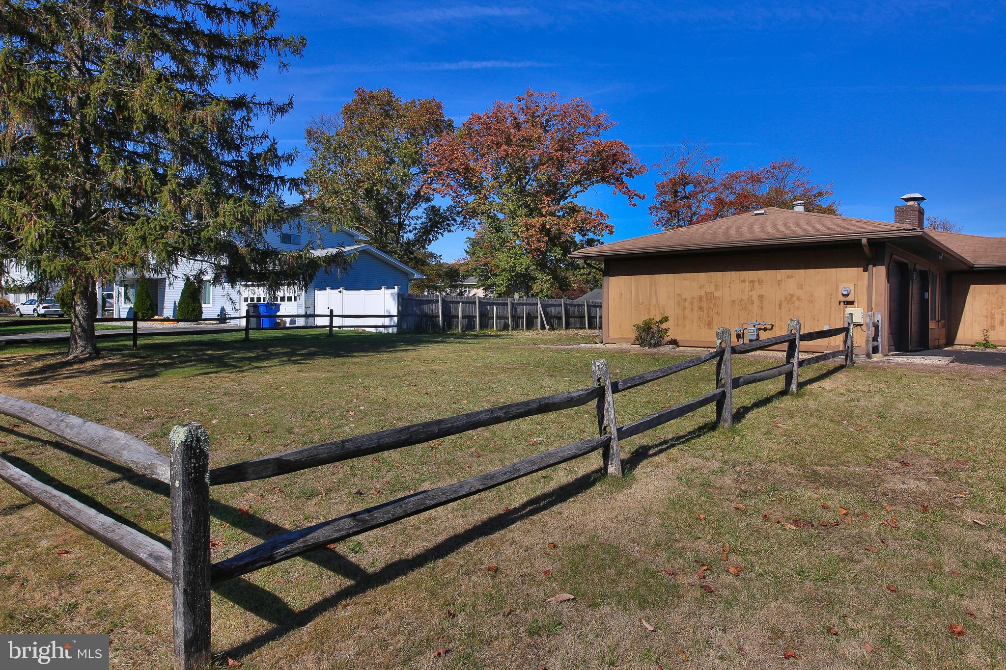 607 Cedar Grove Road Toms River, NJ 08753 - Photo 26 of 30 Side yard