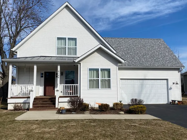 $400,000 | 4144 Lake Park Avenue, Gurnee, IL 60031