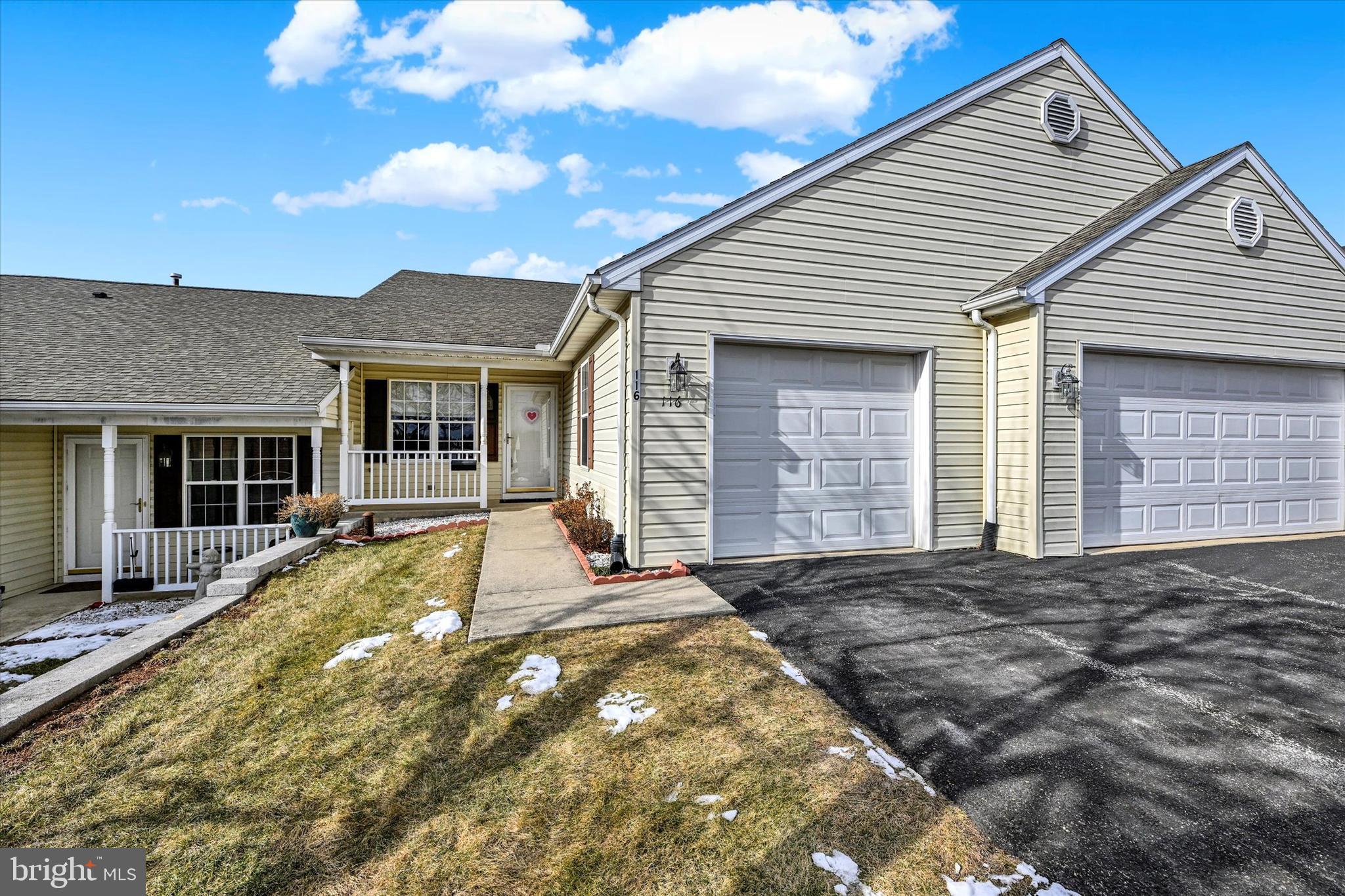 WELCOME TO 116 FURLONG WAY