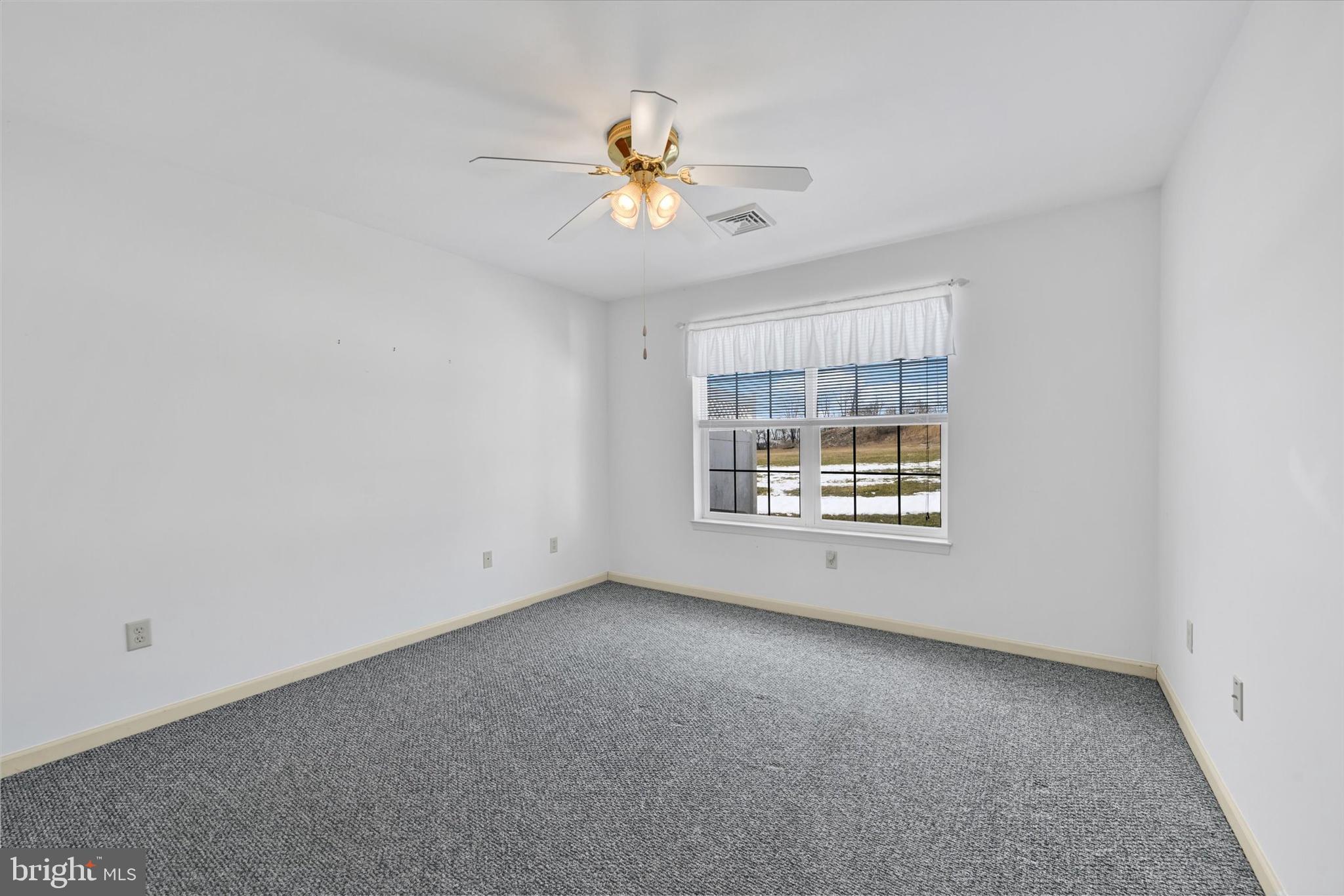 116 Furlong Way Red Lion, PA 17356 - Photo 19 of 28 PRIMARY BEDROOM