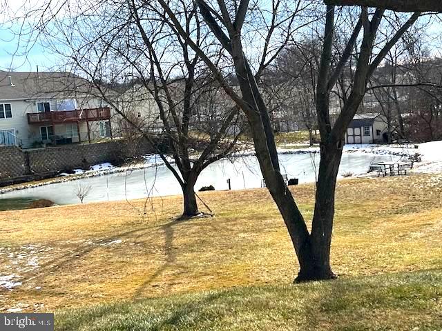 116 Furlong Way Red Lion, PA 17356 - Photo 25 of 28 COMMUNITY POND W BENCHES