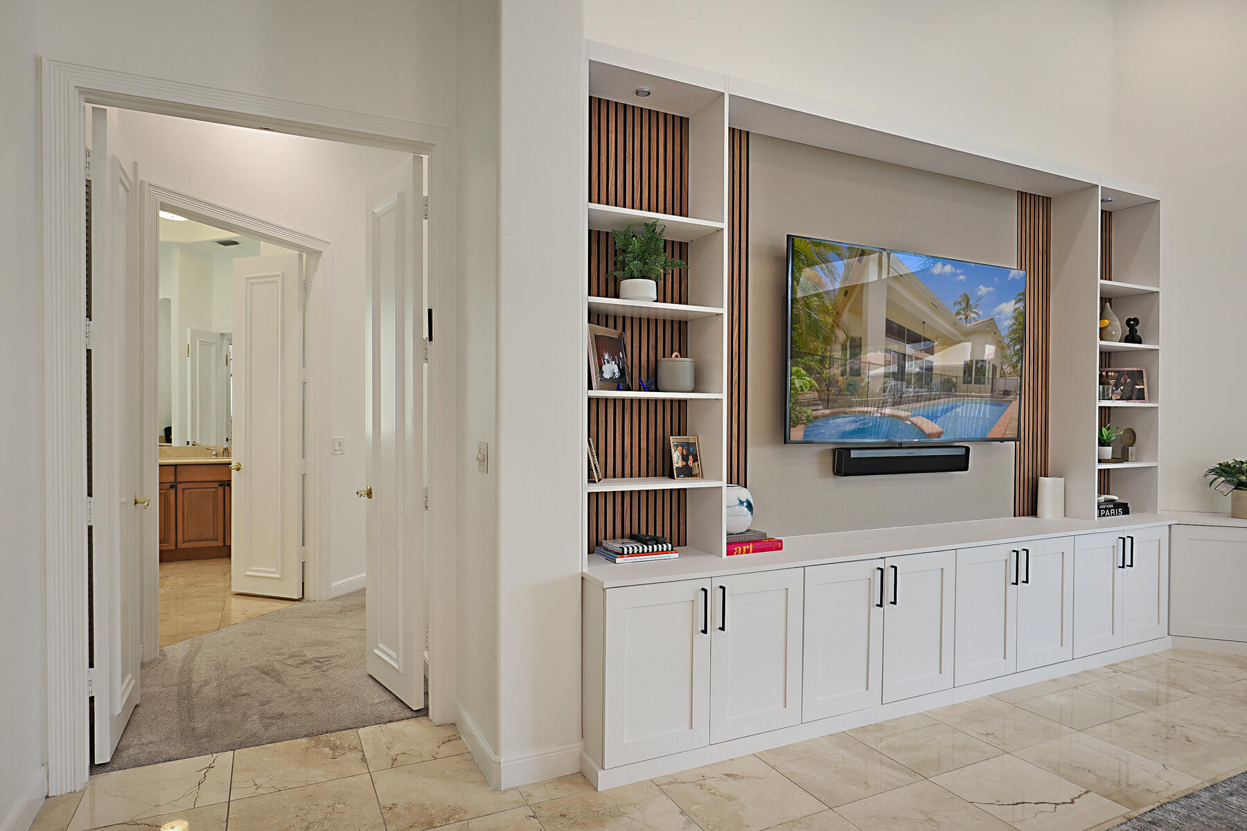 7041 Islegrove Place Boca Raton, FL 33433 - Photo 20 of 42 Custom Built-in
