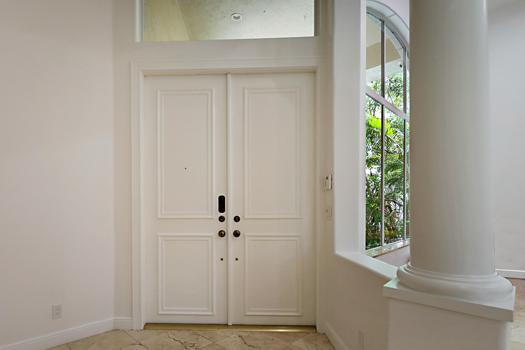 7041 Islegrove Place Boca Raton, FL 33433 - Photo 4 of 42 Entry Foyer