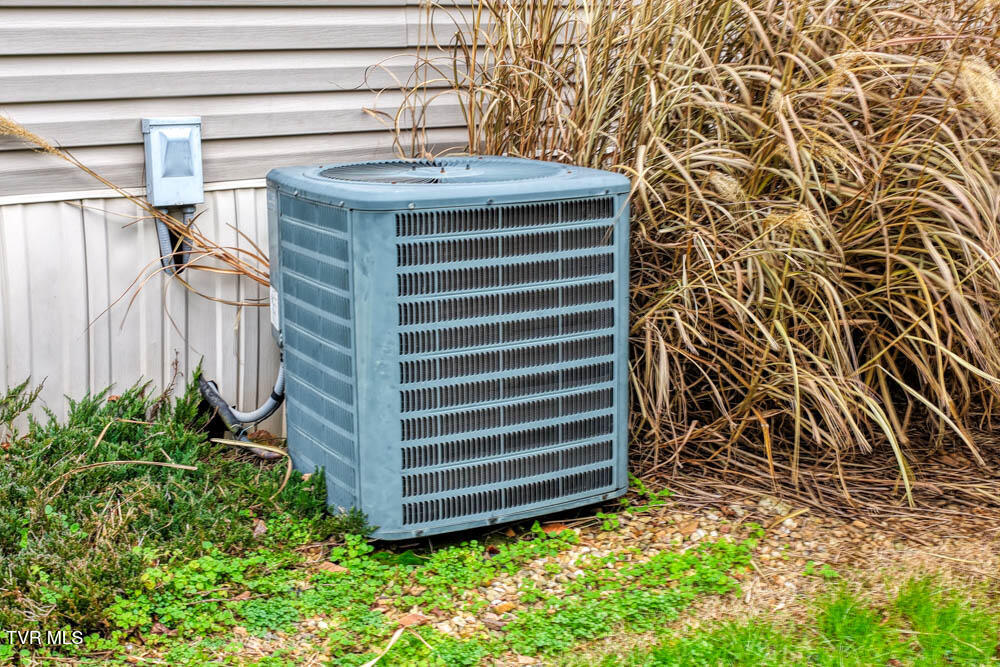 276 Burem Road Rogersville, TN 37857 - Photo 8 of 44 IMG_9759