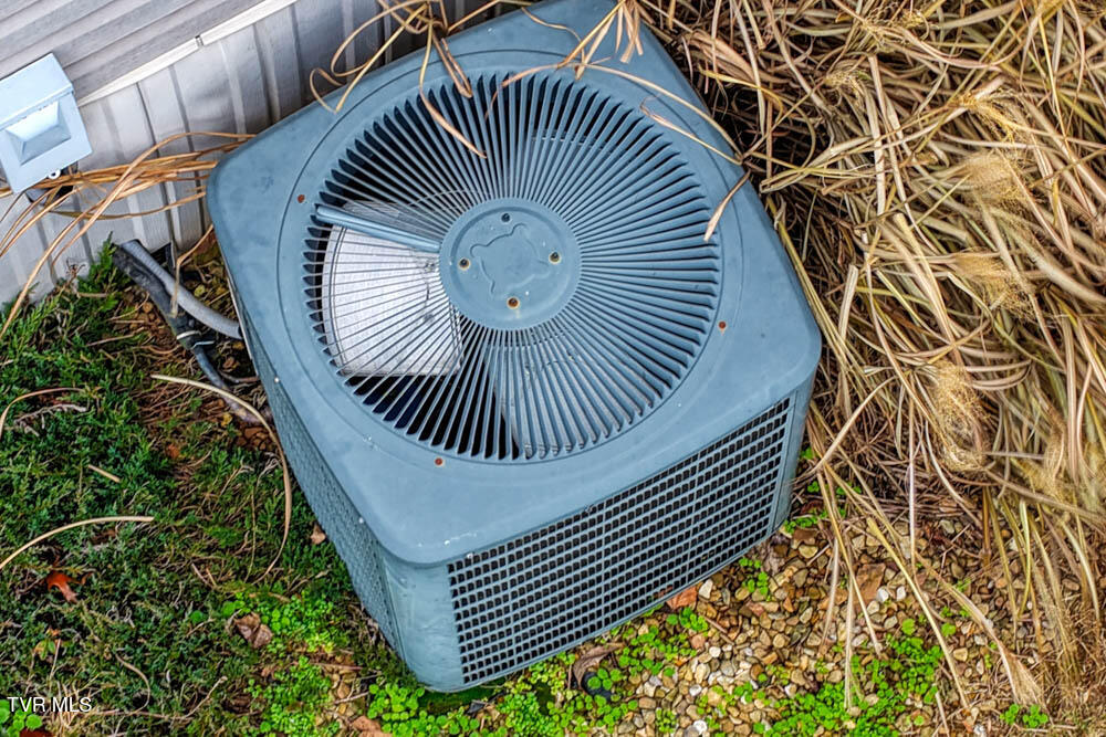 276 Burem Road Rogersville, TN 37857 - Photo 9 of 44 IMG_9758