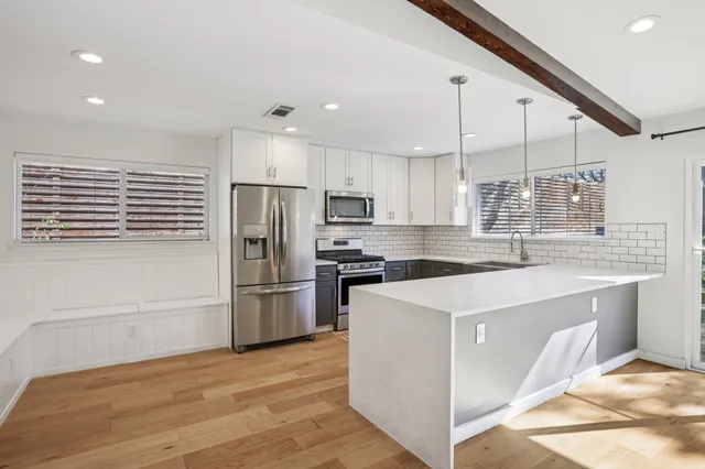 $3,300 | 7205 Twisted Oaks Drive, Austin, TX 78745