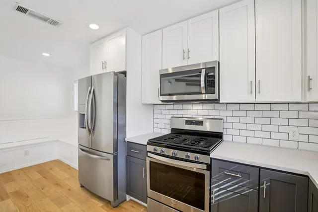 $3,450 | 7205 Twisted Oaks Drive, Austin, TX 78745