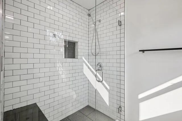 $3,450 | 7205 Twisted Oaks Drive, Austin, TX 78745