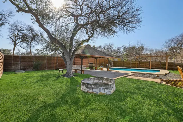 $3,300 | 7205 Twisted Oaks Drive, Austin, TX 78745