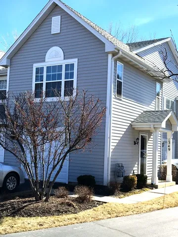 $2,050 | 1349 Orleans Drive, Mundelein, IL 60060