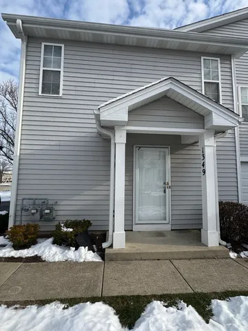 $2,050 | 1349 Orleans Drive, Mundelein, IL 60060