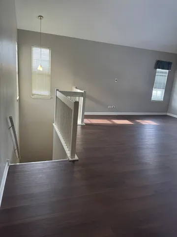 $2,050 | 1349 Orleans Drive, Mundelein, IL 60060