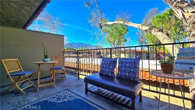 $350,000 | 1586 Border Avenue, Unit G, Corona, CA 92882