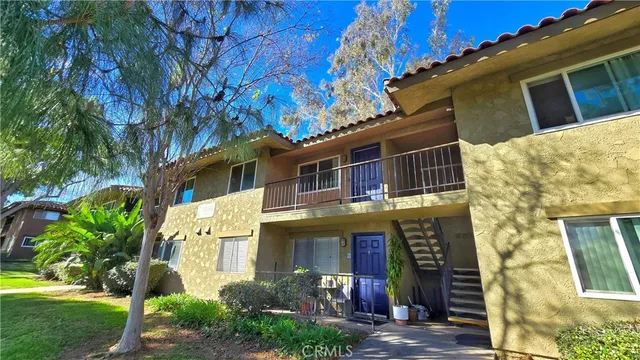 $350,000 | 1586 Border Avenue, Unit G, Corona, CA 92882