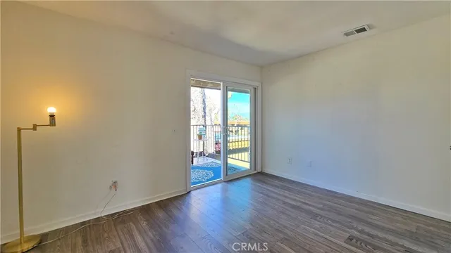 $350,000 | 1586 Border Avenue, Unit G, Corona, CA 92882