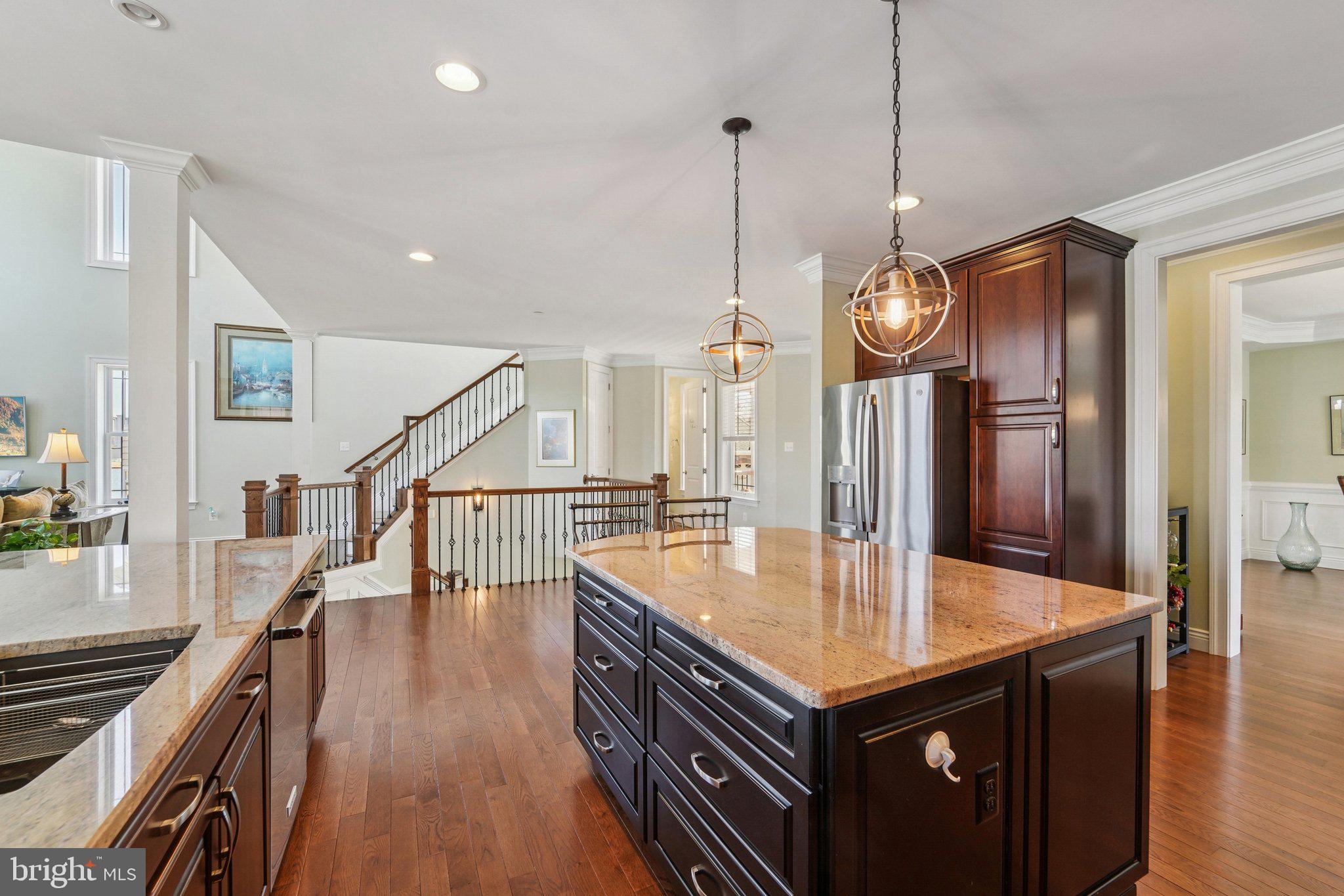 424 Katherine Avenue Baltimore, MD 21221 - Photo 30 of 77 Pendant lighting