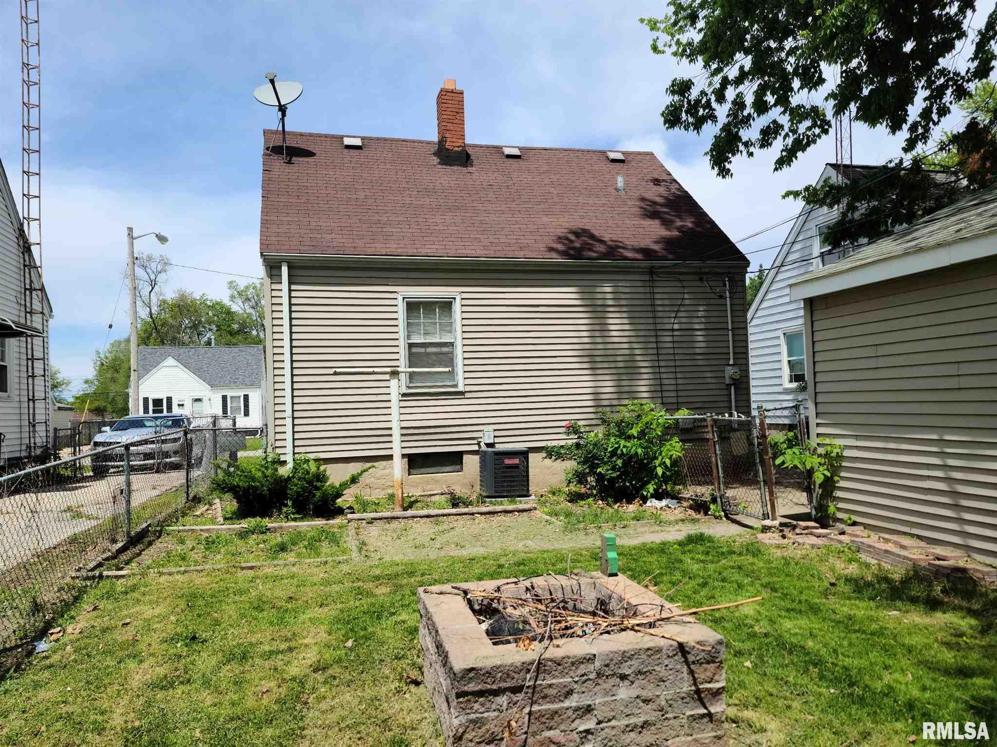 2228 East Keys Avenue Springfield, IL 62702 - Photo 11 of 11