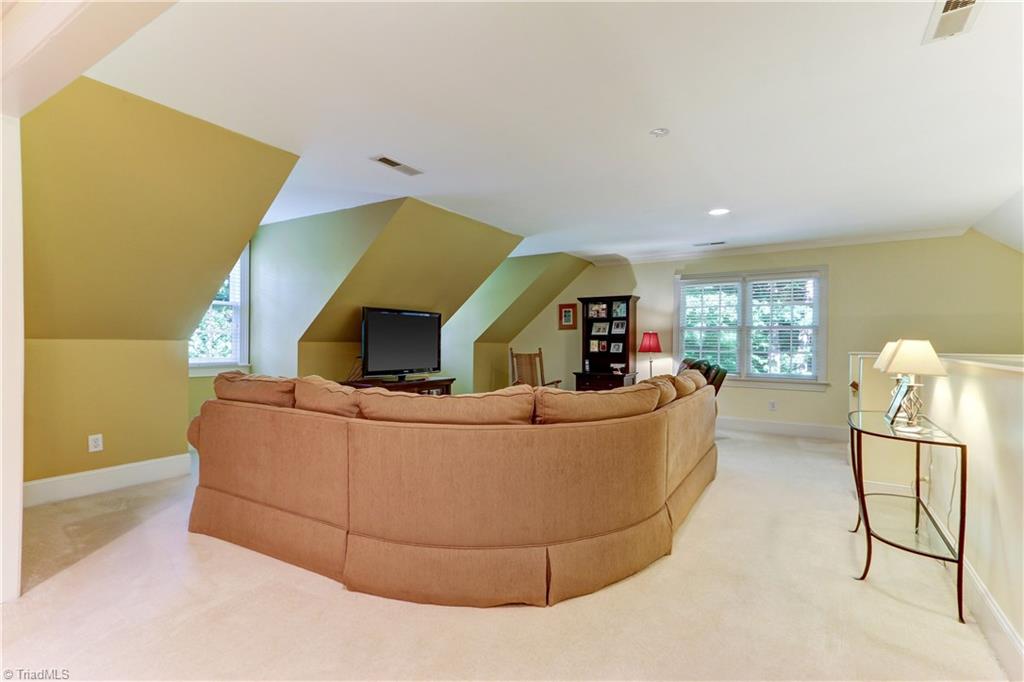 8526 Rosedale Drive Oak Ridge, NC 27310 - Photo 20 of 30 Bonus room
