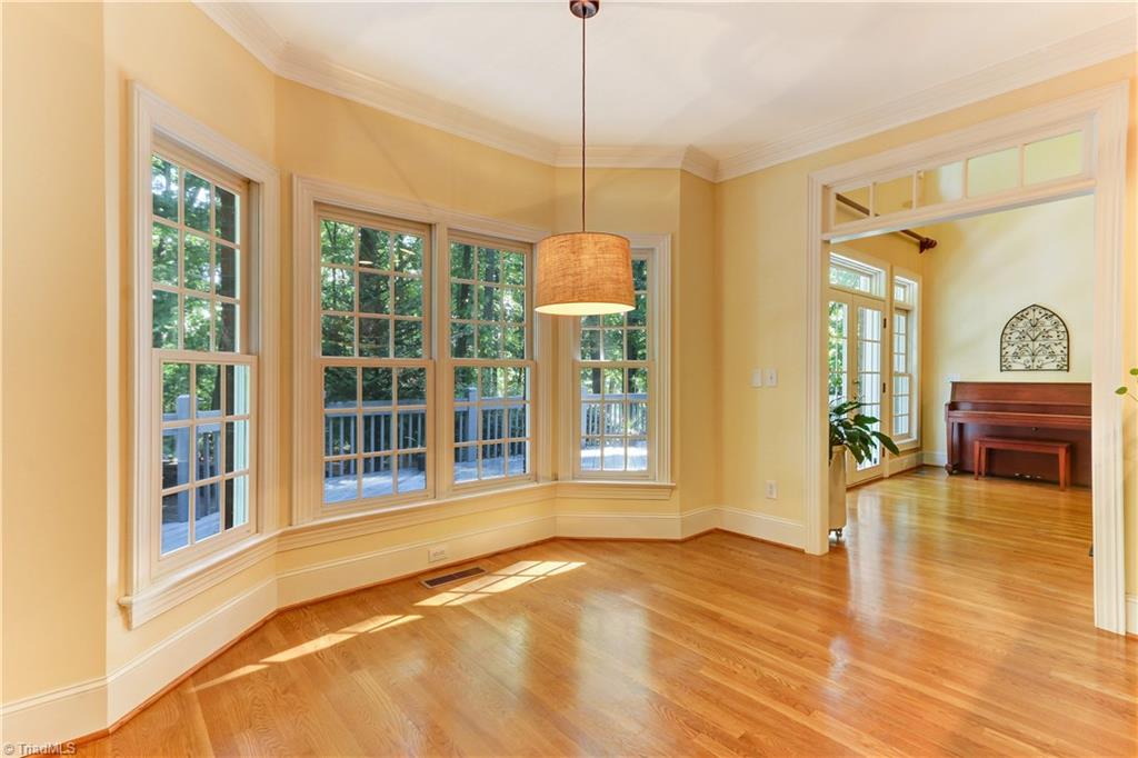 8526 Rosedale Drive Oak Ridge, NC 27310 - Photo 6 of 30 Bright breakfast area
