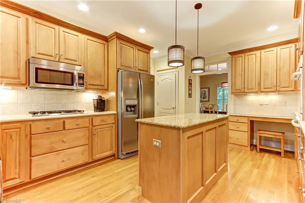 8526 Rosedale Drive Oak Ridge, NC 27310 - Photo 9 of 30 Kitchen