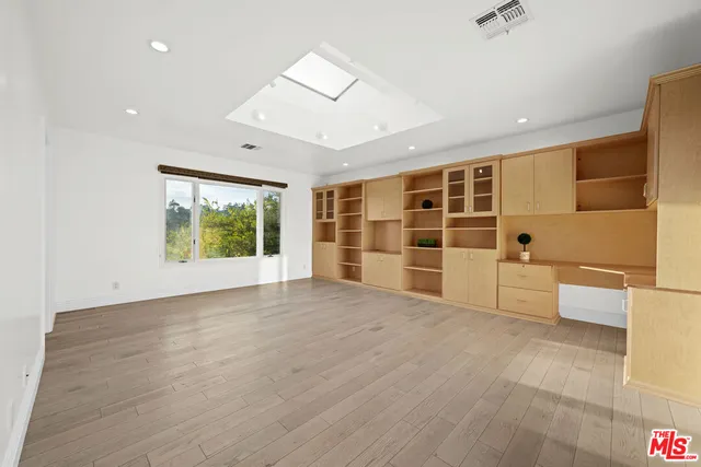 $26,390 | 1121 Roberto Lane, Los Angeles, CA 90077