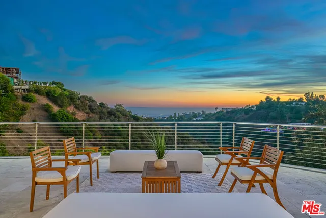 $26,390 | 1121 Roberto Lane, Los Angeles, CA 90077