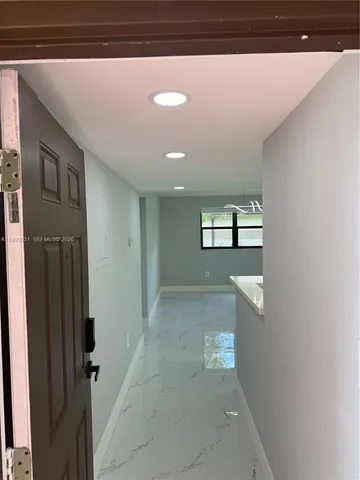 a view of livingroom with furniture