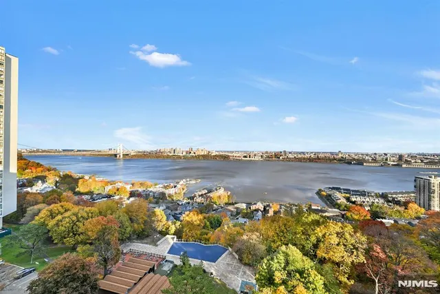 $195,000 | 2 Horizon Road, Unit 1418, Fort Lee, NJ 07024