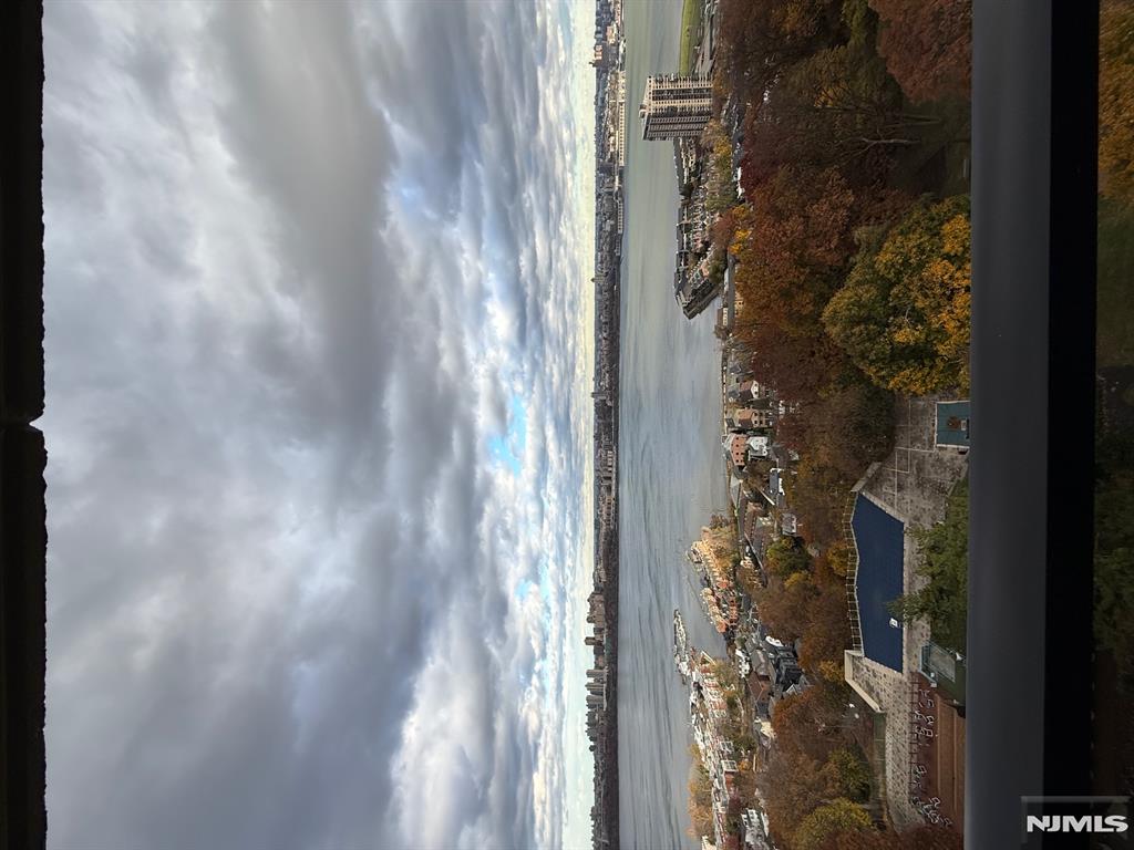 2 Horizon Road, Unit 1418 Fort Lee, NJ 07024 - Photo 17 of 22